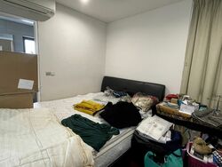 Charlton 27 (D19), Terrace #393385461